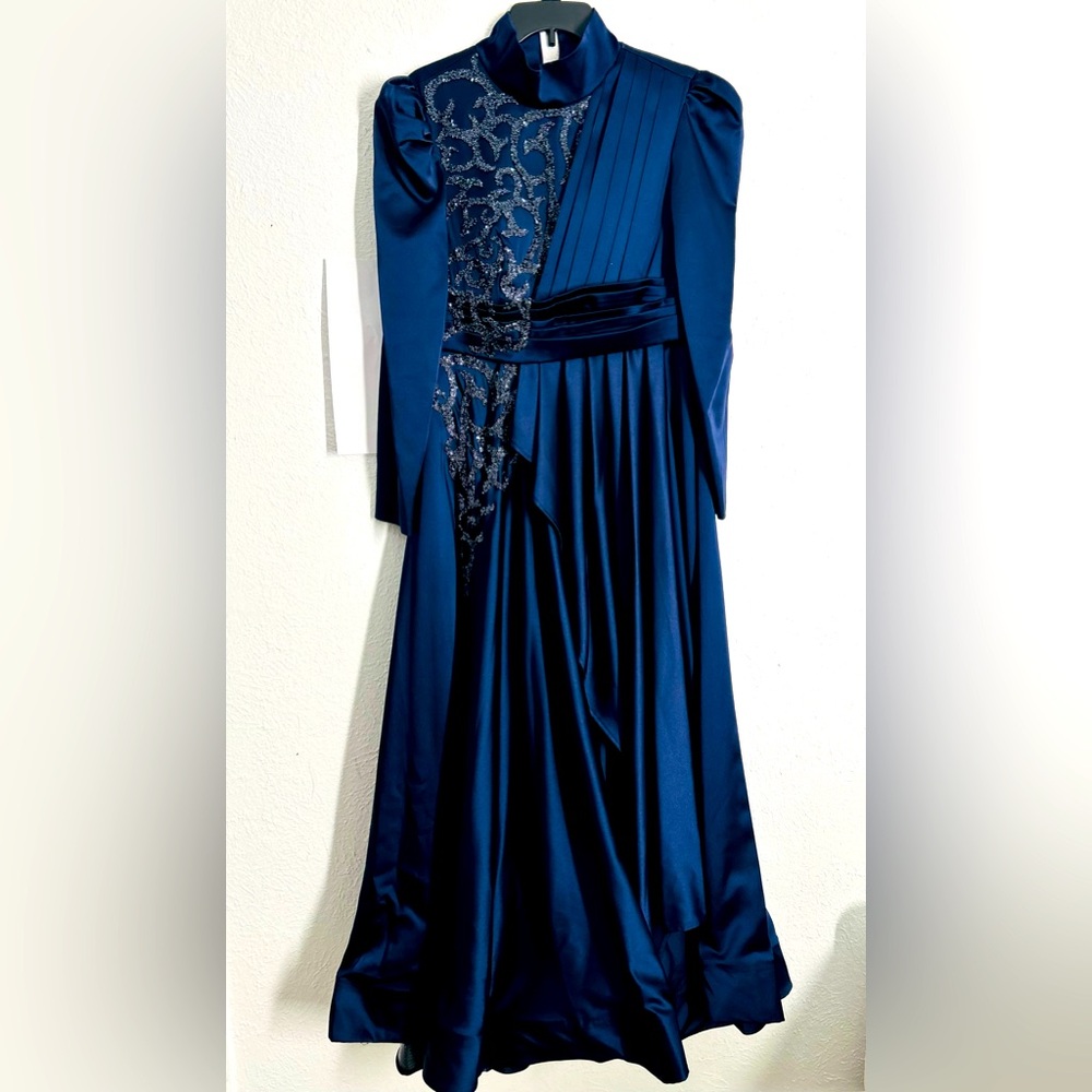 Very cute satin dress